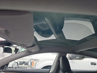 2023 Tesla Model 3 Standard Range - miniatura 14