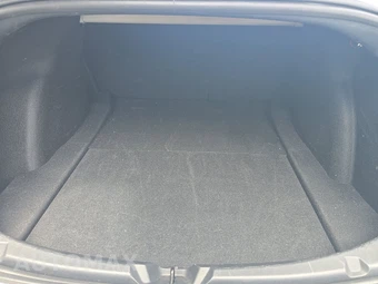 2023 Tesla Model 3 Standard Range - miniatura 17