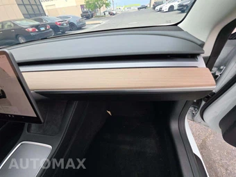 2023 Tesla Model 3 Standard Range - miniatura 16