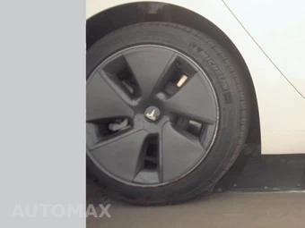 2023 Tesla Model 3 Standard Range - miniatura 11