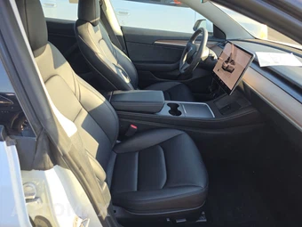 2023 Tesla Model 3 Standard Range - miniatura 13
