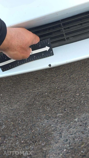 2023 Tesla Model 3 Standard Range - miniatura 26