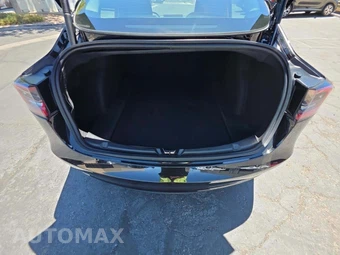 2023 Tesla Model 3 Standard Range - miniatura 11