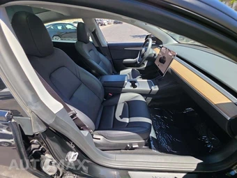 2023 Tesla Model 3 Standard Range - miniatura 15