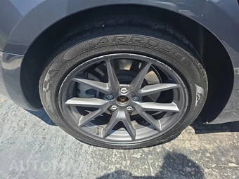 2023 Tesla Model 3 Standard Range - miniatura 10