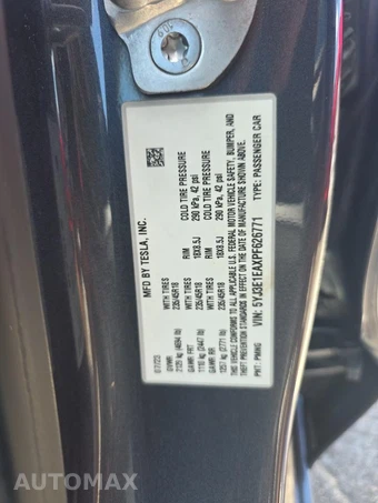 2023 Tesla Model 3 Standard Range - miniatura 18