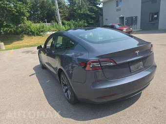 2023 Tesla Model 3 Standard Range - miniatura 2