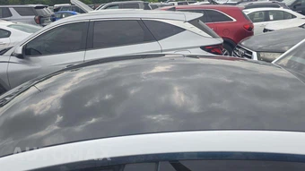 2023 Tesla Model S – miniatura 18