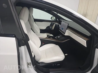 2023 Tesla Model S – miniatura 8