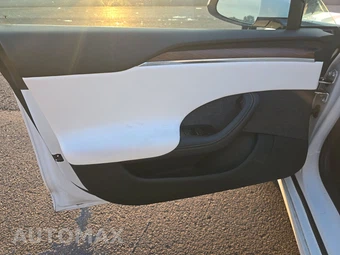 2023 Tesla Model S – miniatura 9