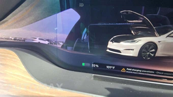 2023 Tesla Model S – miniatura 23