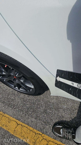 2023 Tesla Model S – miniatura 30