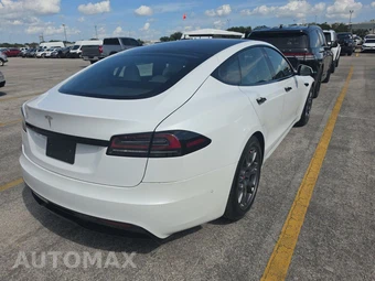 2023 Tesla Model S – miniatura 4