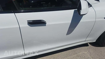 2023 Tesla Model S – miniatura 34