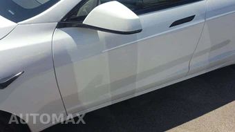 2023 Tesla Model S – miniatura 39