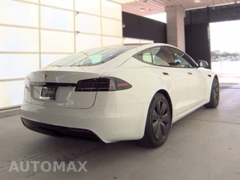 2023 Tesla Model S – miniatura 4