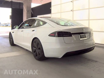 2023 Tesla Model S – miniatura 6