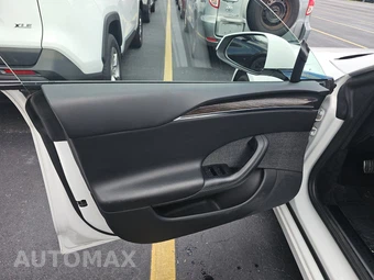 2023 Tesla Model S – miniatura 9