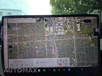 2023 Tesla Model S Plaid - miniatura 22