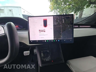 2023 Tesla Model S Plaid - miniatura 7