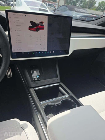 2023 Tesla Model S Plaid - miniatura 10