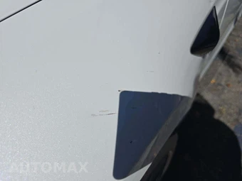 2023 Tesla Model S Standard Range – miniatura 23