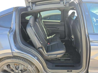 2023 Tesla Model X – miniatura 16