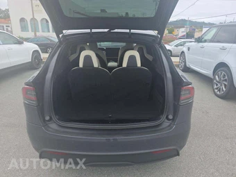 2023 Tesla Model X - miniatura 11