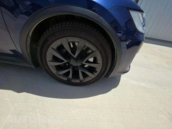 2023 Tesla Model X – miniatura 22