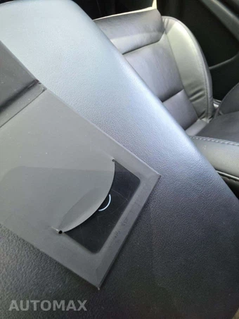 2023 Tesla Model X – miniatura 8