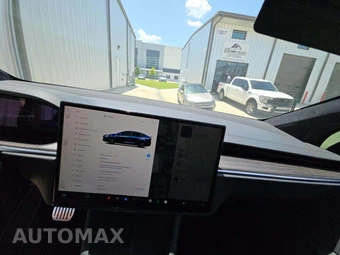 2023 Tesla Model X – miniatura 9