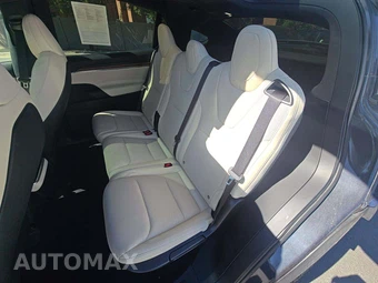 2023 Tesla Model X – miniatura 13
