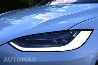 2023 Tesla Model X - miniatura 10