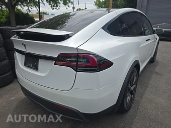 2023 Tesla Model X - miniatura 16