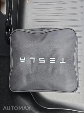 2023 Tesla Model X - miniatura 24