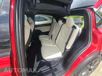 2023 Tesla Model X – miniatura 10
