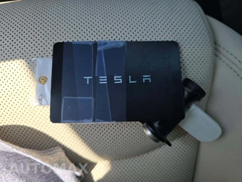 2023 Tesla Model X - miniatura 5