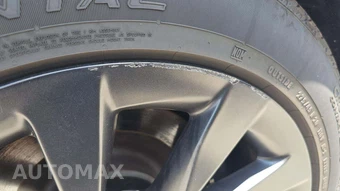 2023 Tesla Model X – miniatura 32