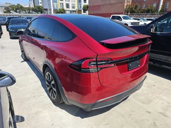 2023 Tesla Model X Plaid - miniatura 2