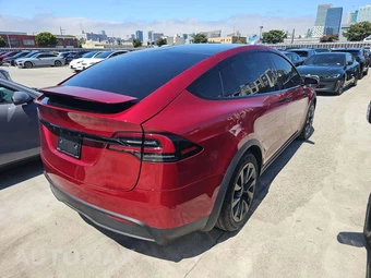 2023 Tesla Model X Plaid - miniatura 3