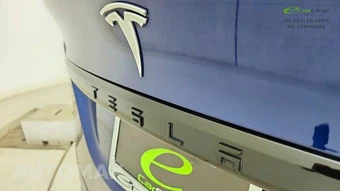 2023 Tesla Model X Plaid - miniatura 16