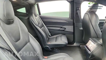 2023 Tesla Model X Plaid - miniatura 24