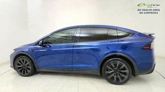 2023 Tesla Model X Plaid - miniatura 4