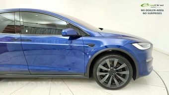 2023 Tesla Model X Plaid - miniatura 7