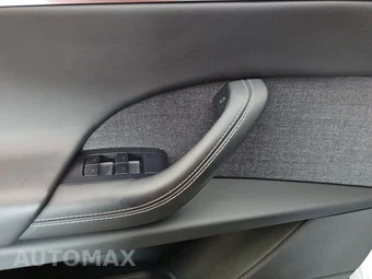 2023 Tesla Model X Plaid - miniatura 18