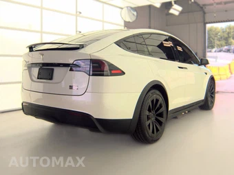 2023 Tesla Model X Plaid - miniatura 4