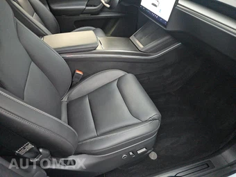 2023 Tesla Model X Plaid - miniatura 8