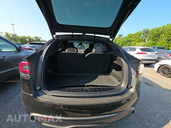 2023 Tesla Model X Plaid - miniatura 16
