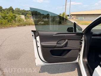 2023 Tesla Model X Standard Range - miniatura 12