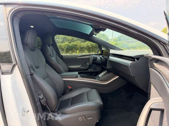 2023 Tesla Model X Standard Range - miniatura 13